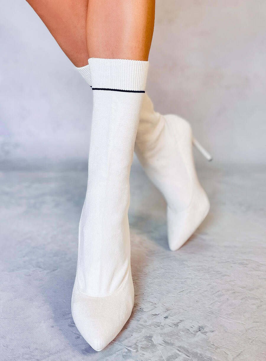 Ponožkové čižmy biele