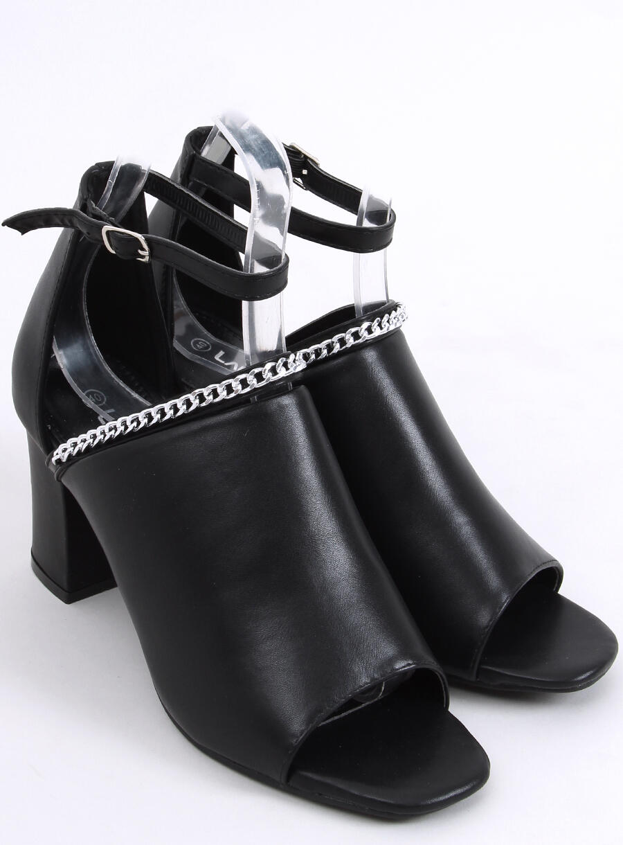 Elegantné sandále čierne