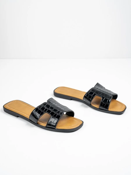 Klapki Sasa w kolorze Black