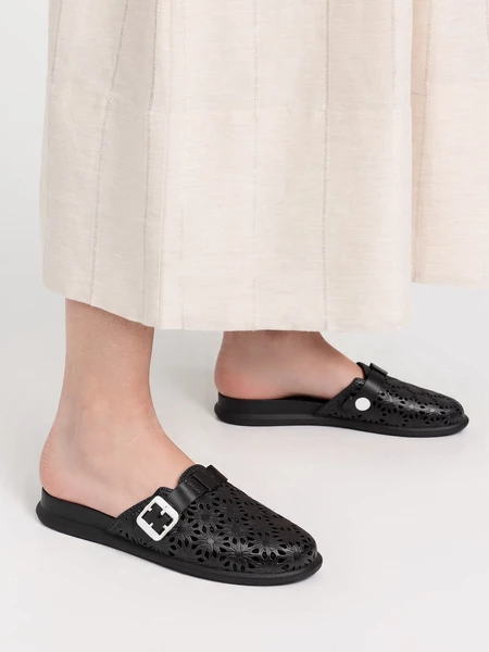 Damskie Klapki FLOWER BUCKLE BLACK