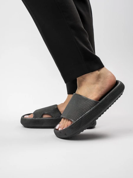 Damskie Klapki SOFIA BLACK