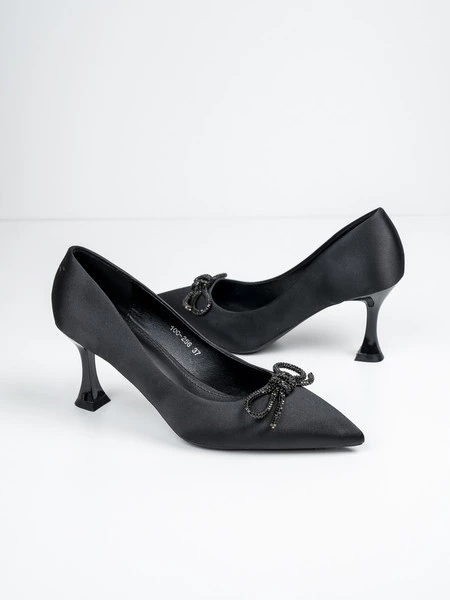 Czółenka z ozdobnym węzłem na niskim obcasie w kolorze Black