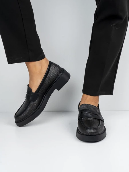 Mokasyny eleganckie damskie ze skóry w kolorze Black