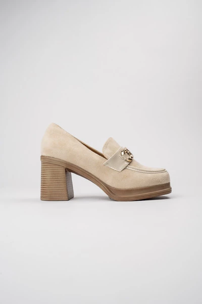 Damskie Loafersy LUX GRACE BEIGE – Elegancja i Stabilny Obcas