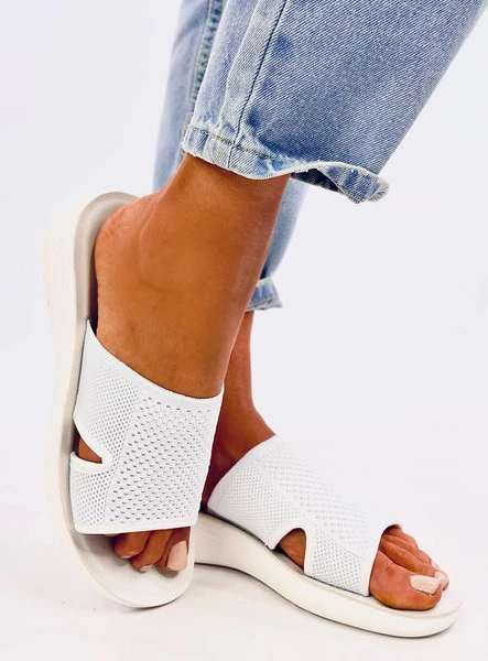 Klapki ażurowe mięciutkie HERVES WHITE