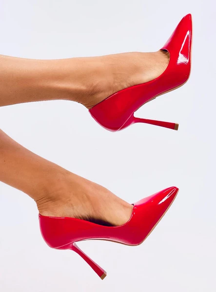 Szpilki damskie lakierowane ANIKA RED