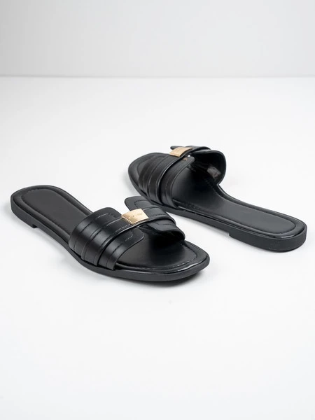 Klapki Aleksa w kolorze Black