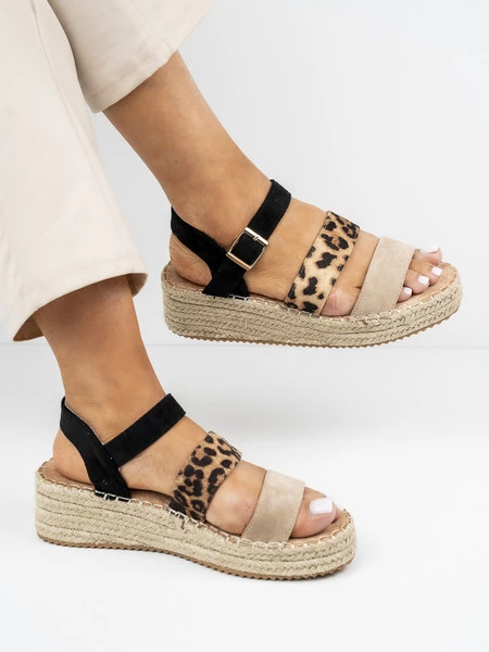 Sandały na platformie z motywem lamparta w kolorze Black