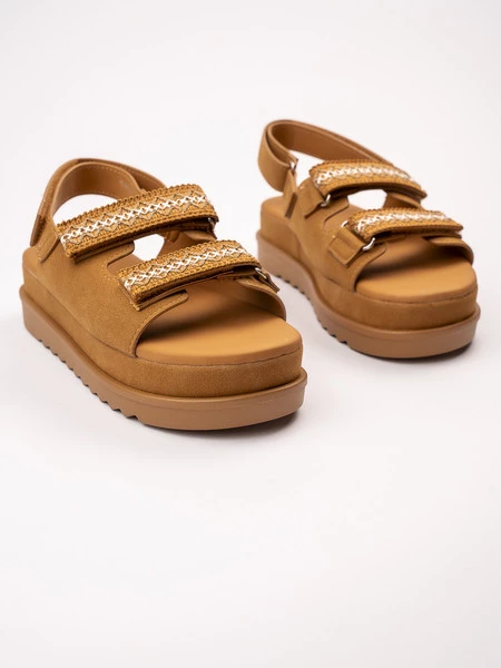 Sandały na koturnie z zamszowymi paskami i zapięciem na rzep w kolorze Camel