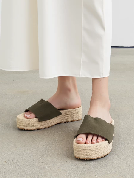 Klapki na platformie ESTILO Green