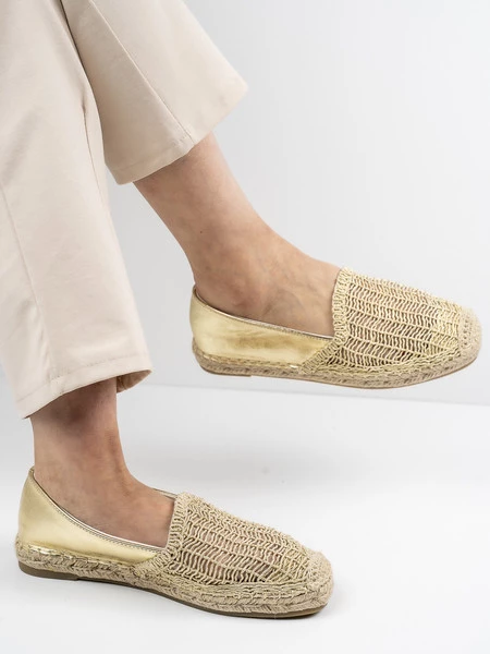 Modne Espadryle damskie w kolorze Gold.