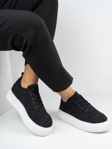 Sneakersy teksturowane damskie z koronką w kolorze Black