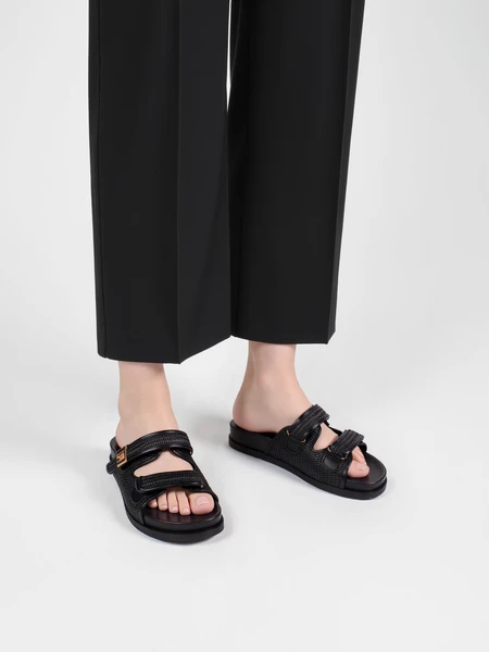 Klapki skórzane damskie z podwójnymi paskami Black