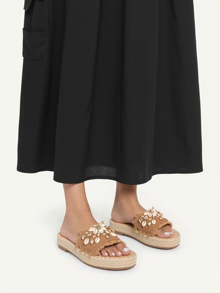 Klapki Boho Chickro Camel