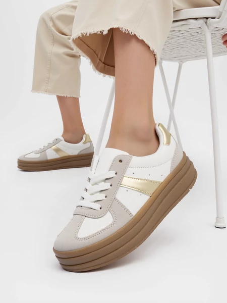 Damskie Sneakersy ALMA WHITE – Subtelna Platforma i Kontrastowe Akcenty