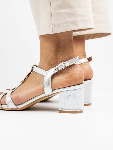 Sandały damskie eleganckie na platformie w kolorze Silver