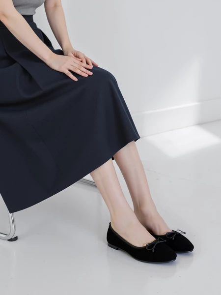 Damskie Baleriny BELLA BLACK – Klasyczna Elegancja z Nowoczesnym Akcentem