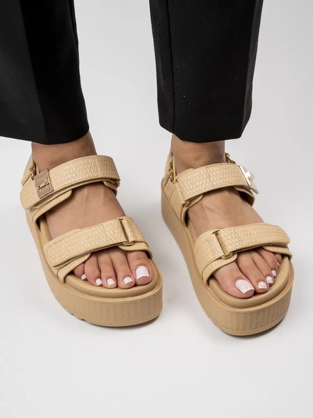 Klapki Urban Chic Bezowe