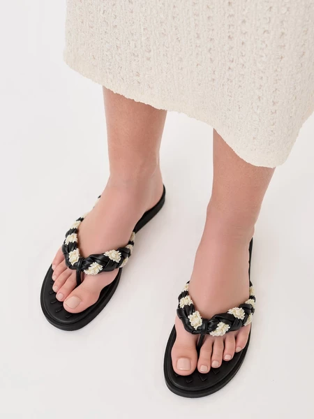 Damskie Klapki PEARLSTEP BLACK