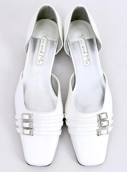 Damskie czółenka na obcasie 1922-28 WHITE