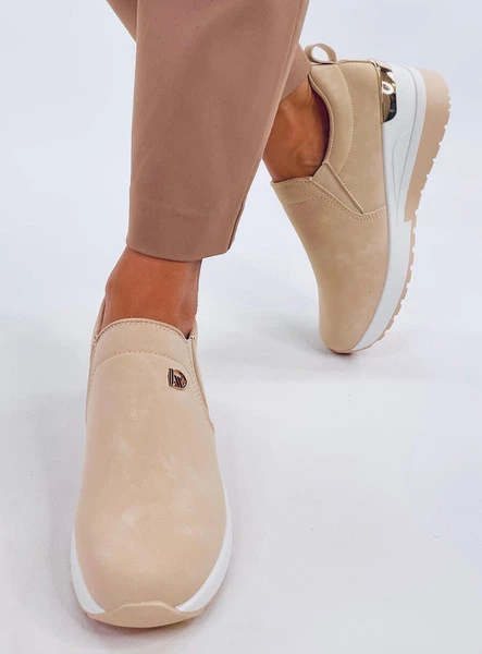 Półbuty na koturnie HENSE APRICOT
