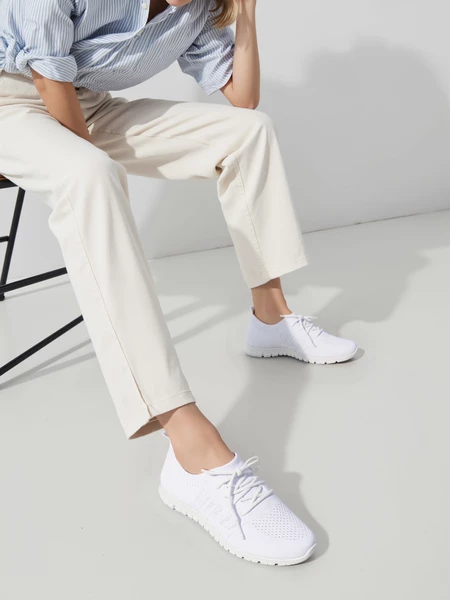 Damskie Buty Sportowe VELVIO – White