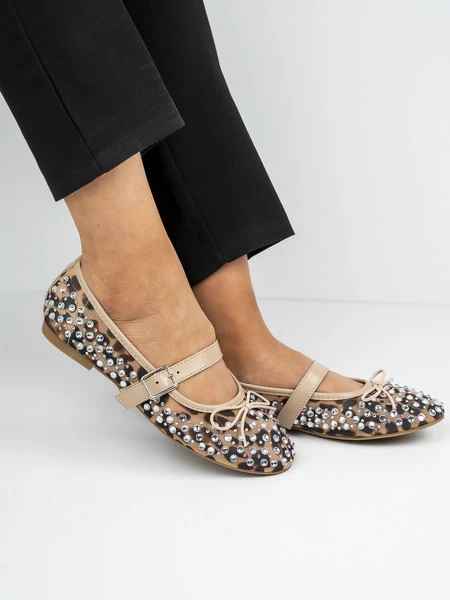 Baleriny damskie z nitami i paskiem w kolorze Leopard