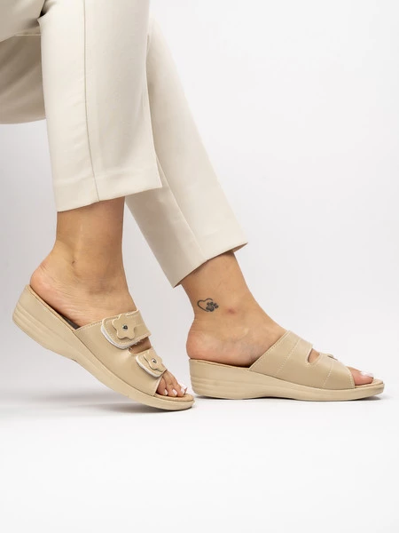 Klapki Mira Beige