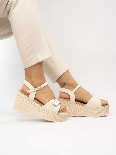 Klapki Eleganza Beige