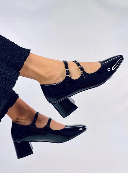 Czółenka na obcasie w stylu Mary Jane KERLEY BLACK