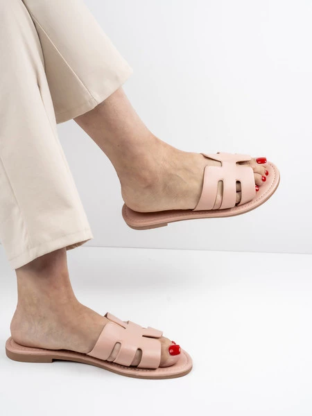 Modne klapki damskie eleganckie w kolorze Pink