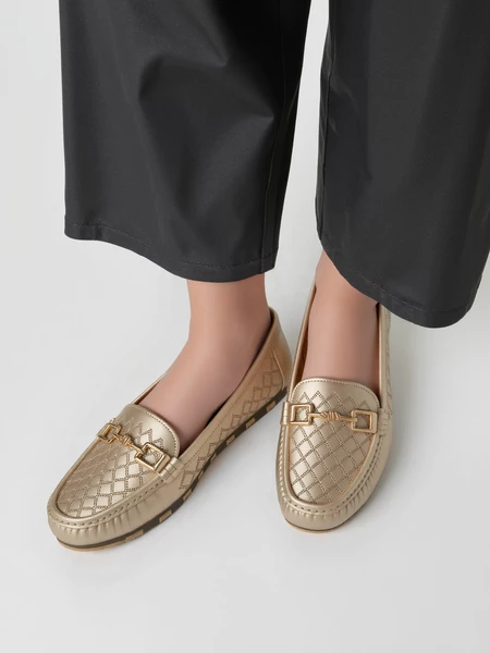 Damskie Mokasyny LIA GOLD – Ażurowy Wzór i Luksusowy Akcent