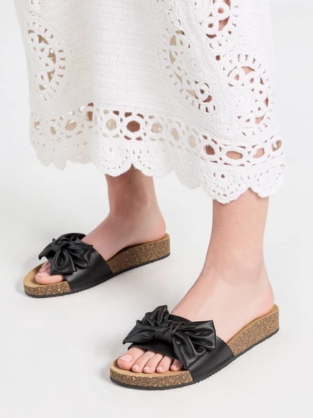 Damskie Klapki LIVIA BLACK