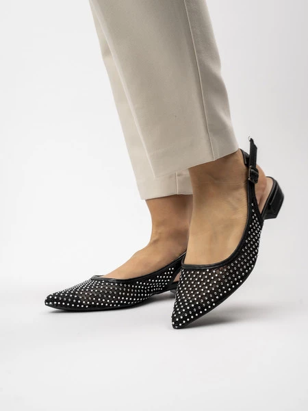 Modne czółenka w kolorze Black