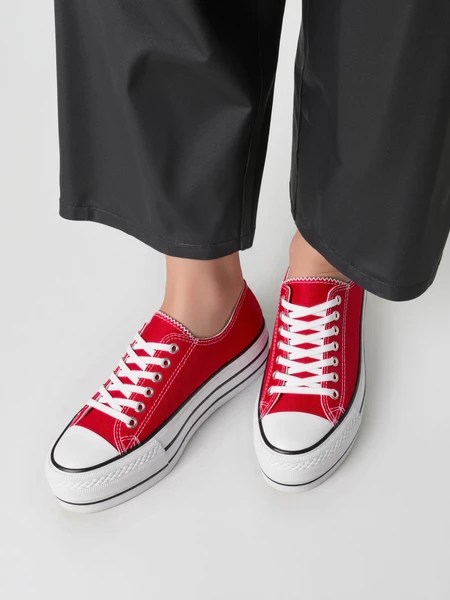 Damskie Trampki VELTRO RED – Klasyczne Buty na Platformie