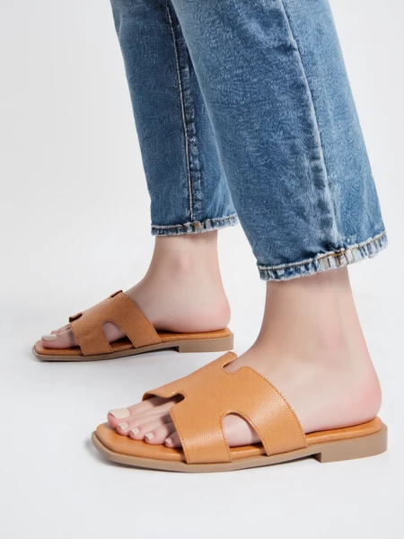 Damskie Klapki CAMEL