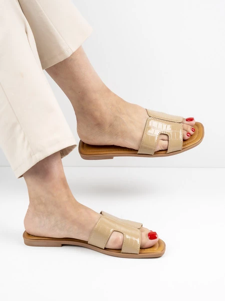 Klapki Sasa w kolorze Khaki