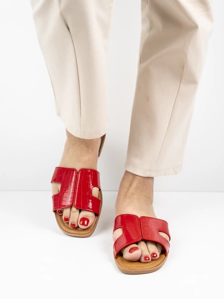 Klapki Sasa w kolorze Red