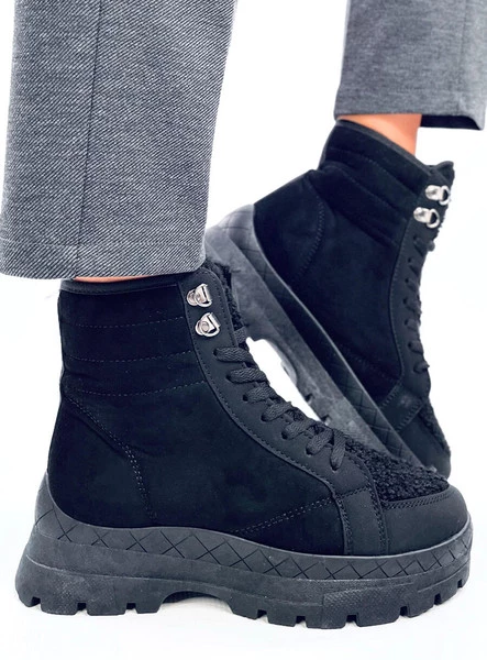 Botki sznurowane z barankiem KHANDI BLACK