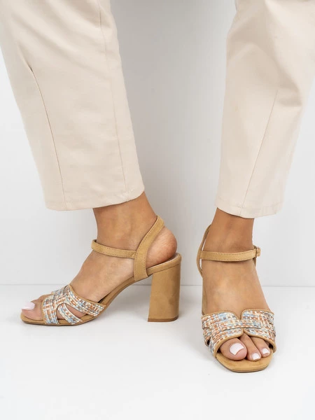 Sandały eleganckie damskie na szerokim obcasie w kolorze Camel