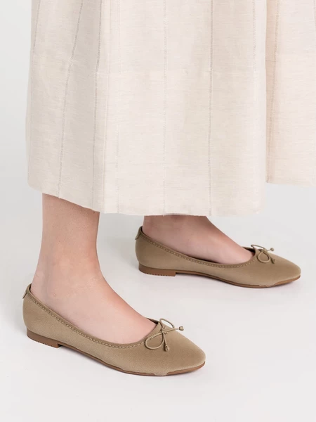Damskie Baleriny BELLA KHAKI – Naturalny Minimalizm z Wyrafinowanym Akcentem