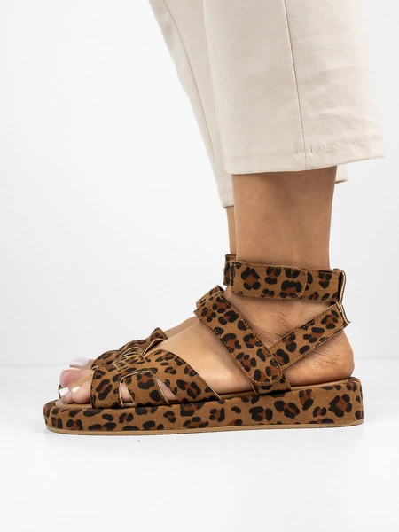 Sandały damskie na rzepy w kolorze Leopard