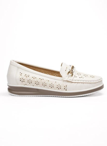 Damskie Mokasyny LENA WHITE – Ażurowa Elegancja i Komfort na Co Dzień