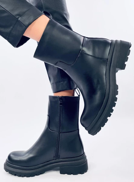 Botki na protektorze TOLIVERS BLACK