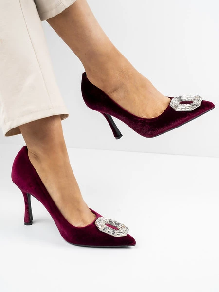 Modne czółenka damskie w kolorze Wine