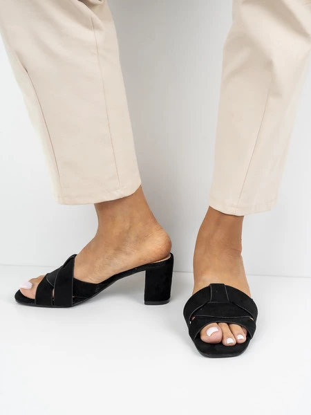 Klapki na obcasie eleganckie BLACK LINT