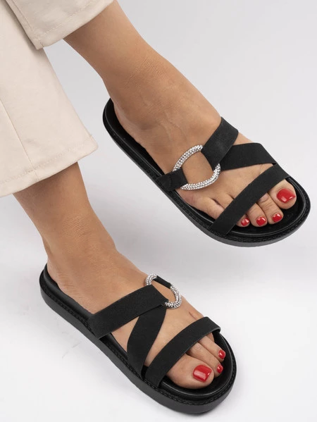 Klapki damskie z ozdobną klamrą i szerokimi paskami Black