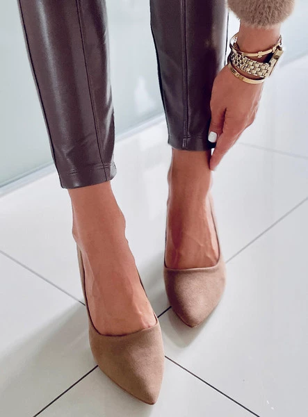 Czółenka na słupku ARIA KHAKI