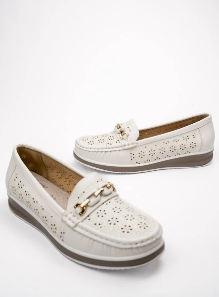 Damskie Mokasyny LENA WHITE – Ażurowa Elegancja i Komfort na Co Dzień