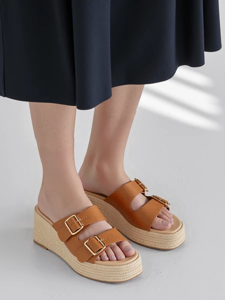 Klapki Eleganzia Camel